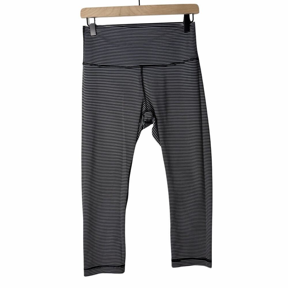 Lululemon Wunder Under 21" Crop Leggings Black White Stripe High Rise size 8